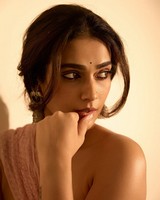 Akanksha Singh Latest Pics
